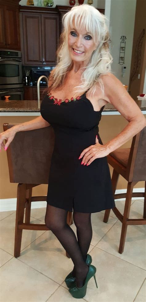 gilf pics|GILF Porn Pictures